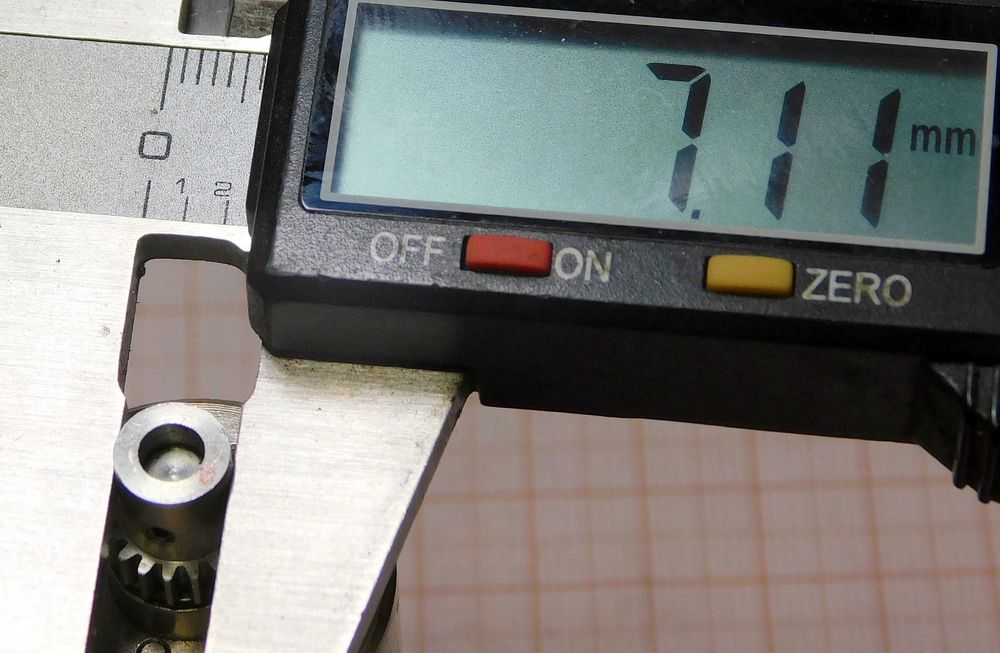 Szwajcarski silnik 12V-24V DC przekładnia 80:1 K26.5 ESCAP 28 1.87M