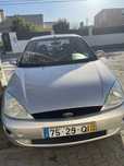 Vendo ou troco Ford focus a diesel 5 lugares