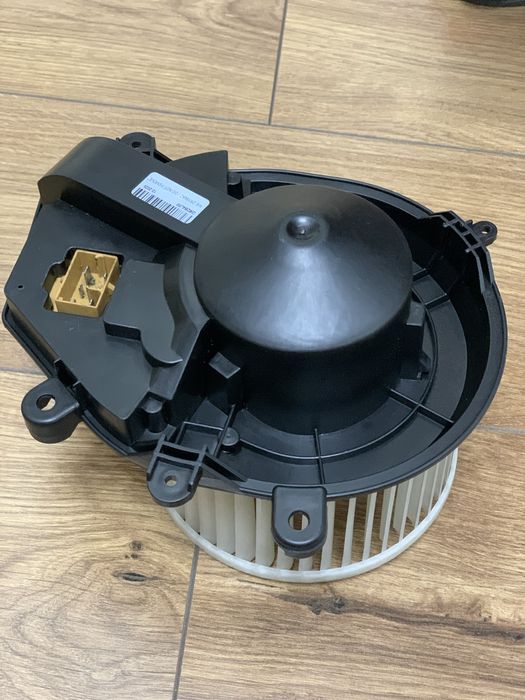 Крыльчатка моторчика печки Skoda Superb 1