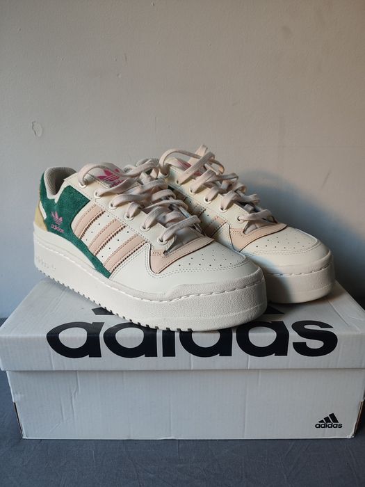 Buty Adidas Originals Forum Bold Stripes ID7078 roz. 42