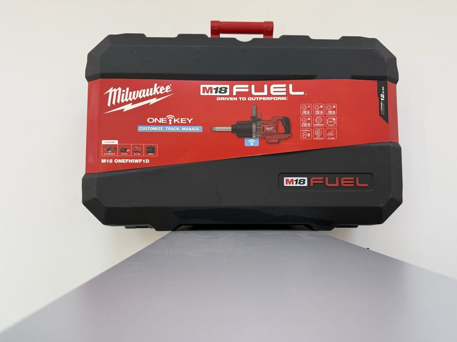 Milwaukee M18 ONEFHIWF1D-0C Аккумуляторный гайковерт с кейсом