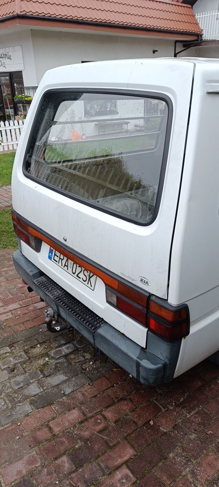 KIA Besta 3 osobowy, hak
