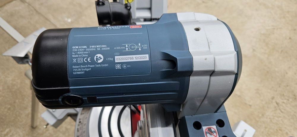Bosch GCM 12 GDL i GTA 2600 - piła ukośnica że stołem