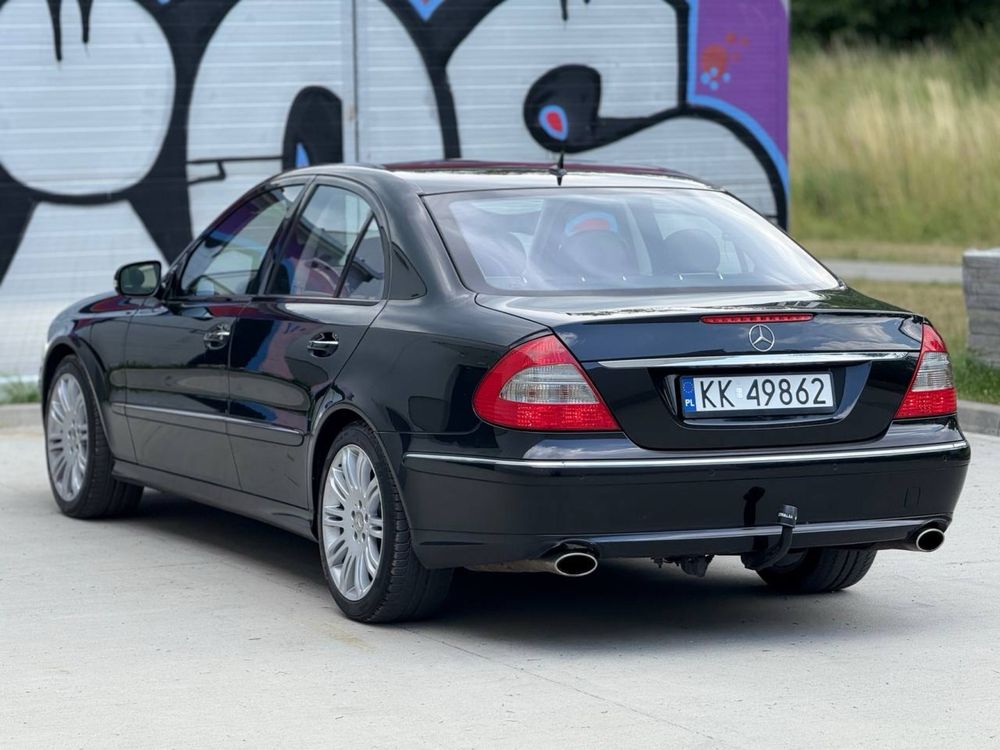 Mercedes-Benz E-Class E350 4Matic • Super Stan!!!