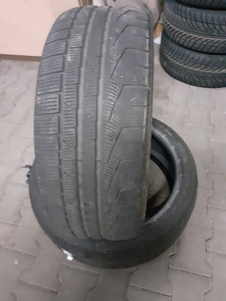 Para opon zimowych 245/40/20 99 V PIRELLI