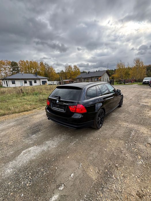 Ładna bmw e91 320i 170 ps 2010r