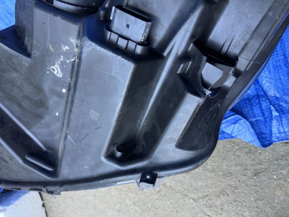 Zestaw lamp  Ford escape LJ6B - 13W030 / 13W029
