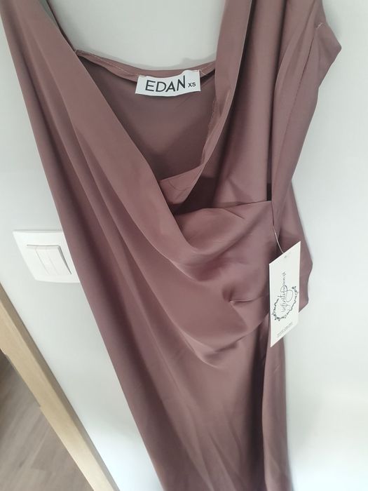 Sukienka satynowa Claudia InfinityFashion