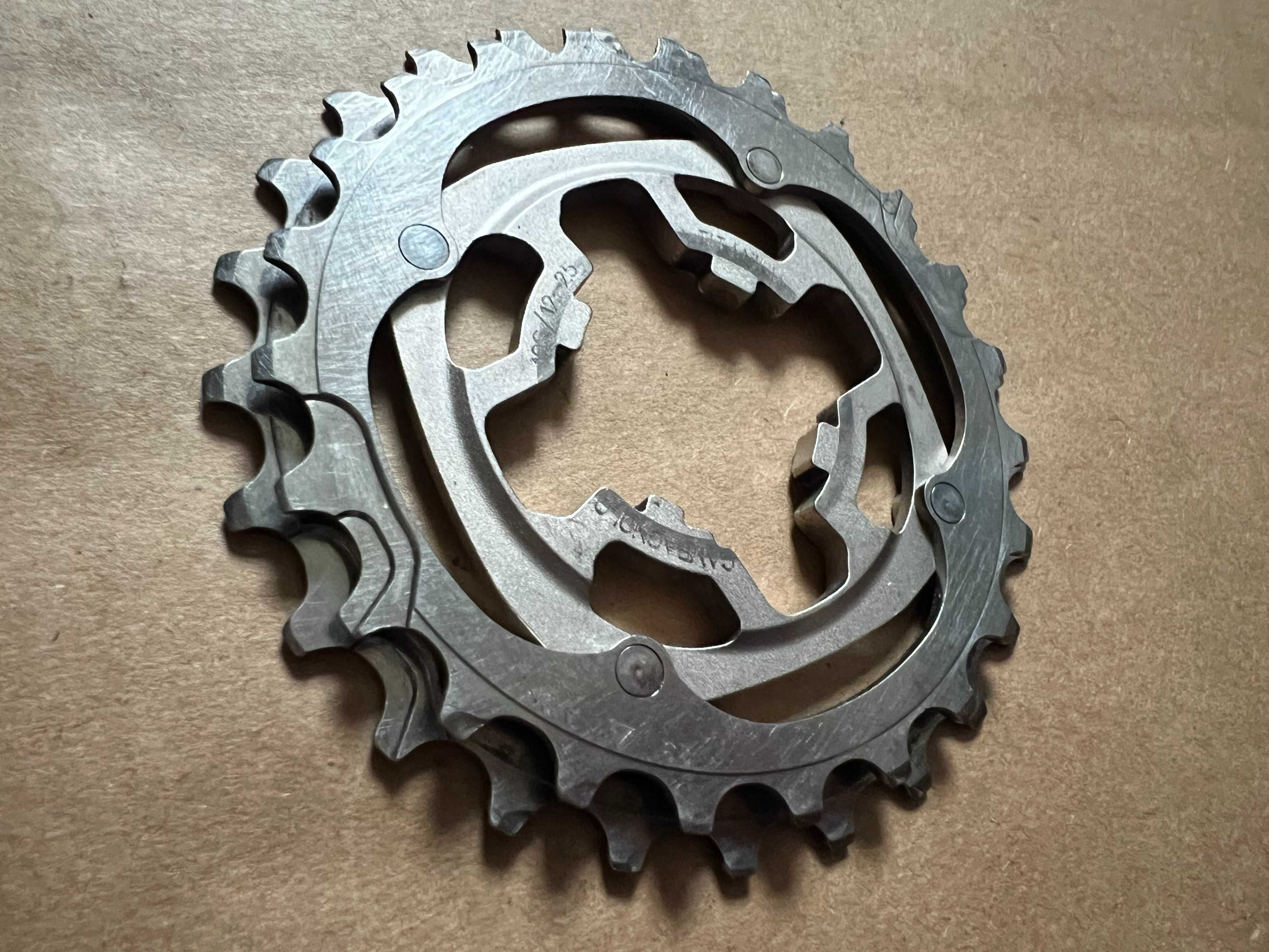 Zębatki do kasety pająk CAMPAGNOLO RECORD 23 25 zębów 10s TITANIUM