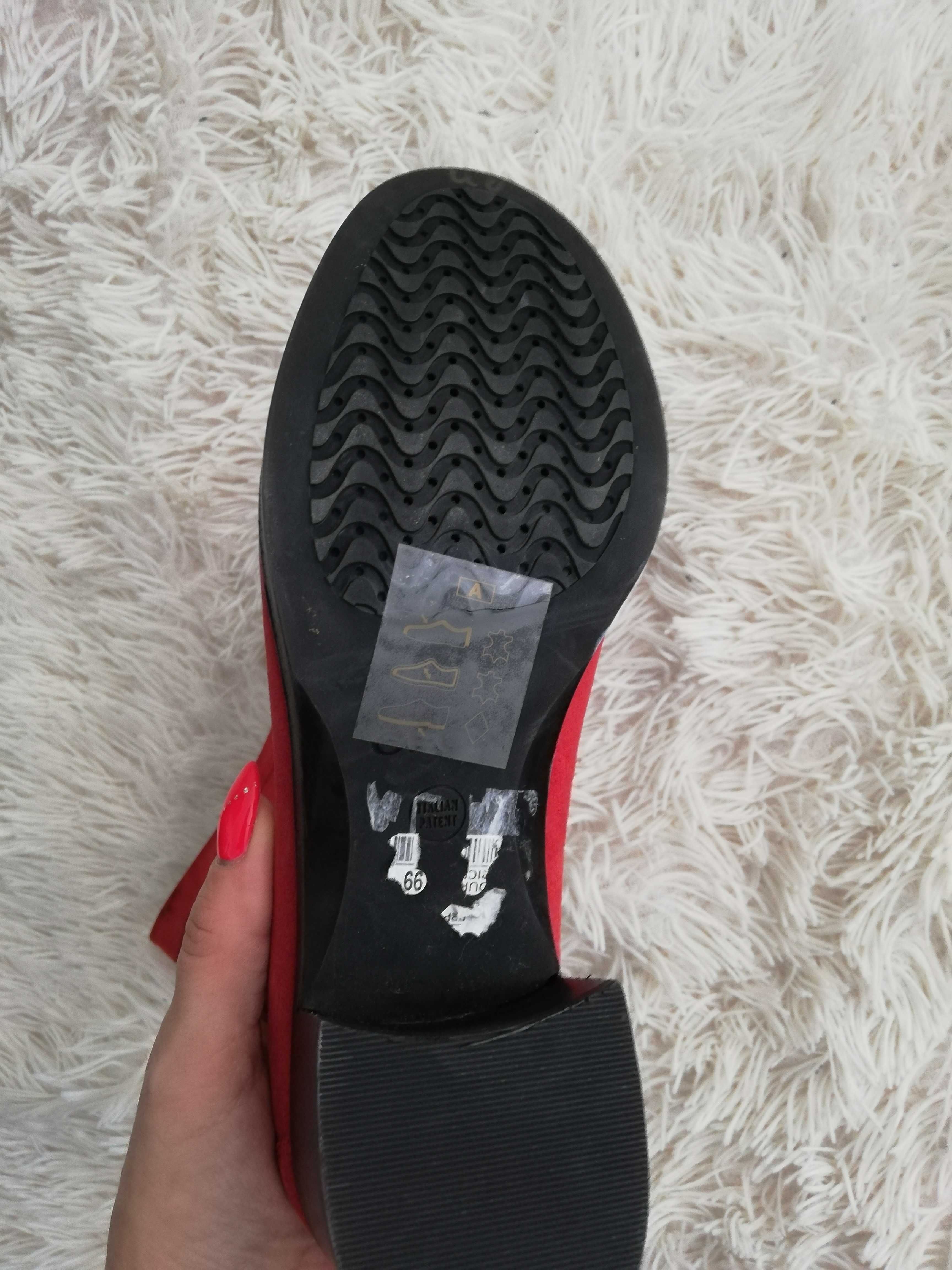 mokasyny Geox 37 skórzane czerwone skórzane mokasyny 37
