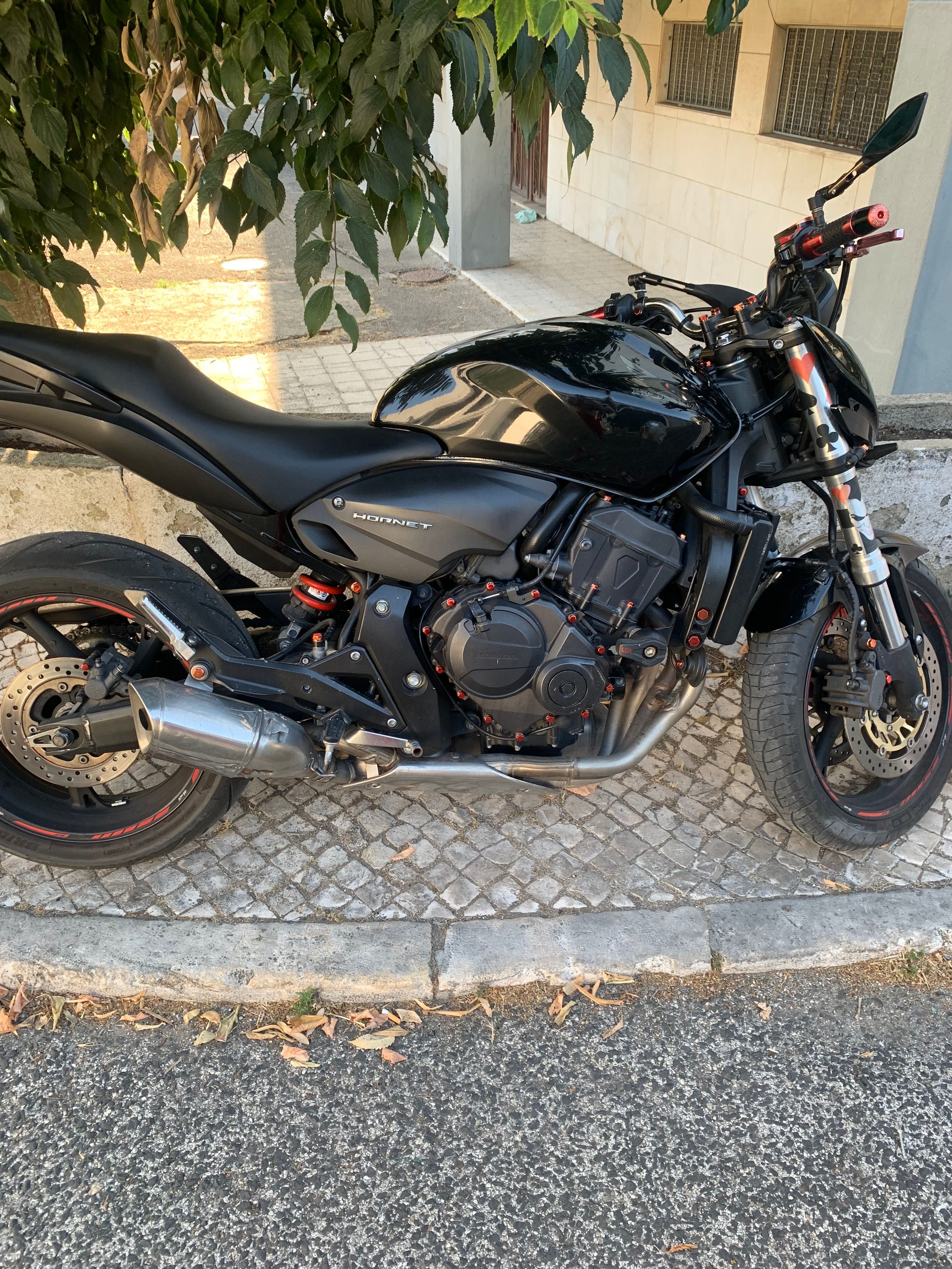 Hornet 600F so 33.000 rodados