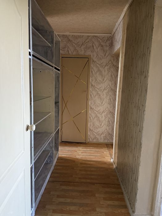 Свободна. Посуточно .Район жд.