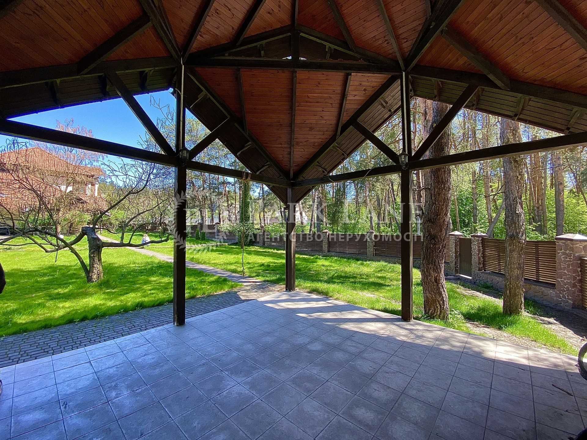 Дом с бассейном возле леса. 400 м.кв. Кременище. Лесники.
