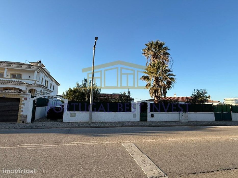 Moradia em Alvor com apartamentos independentes