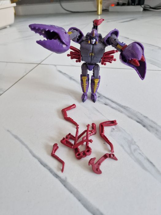 Figurka transformens skorpion