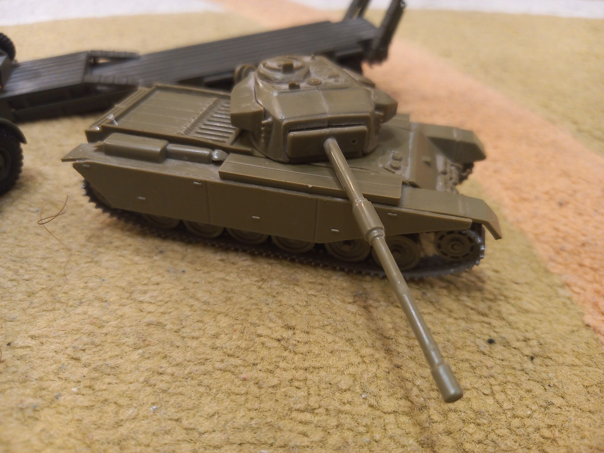 Модель тягача с танком центурион 1/72
