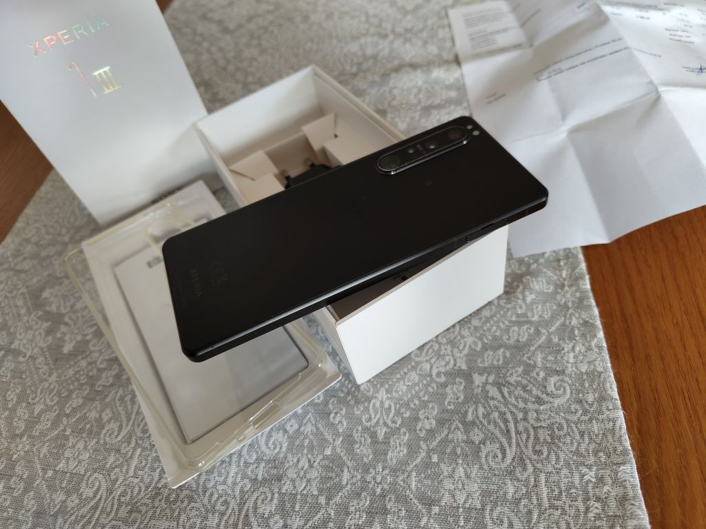 Sony Xperia 1lll 12/256 ideal