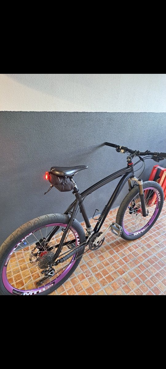 Bicicleta para wheelie