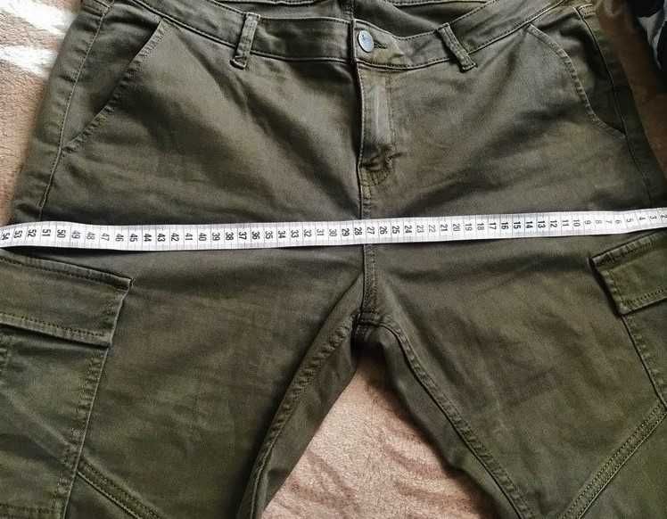 Spodnie Typu Cargo khaki Kieszenie Po Bokach XL/42