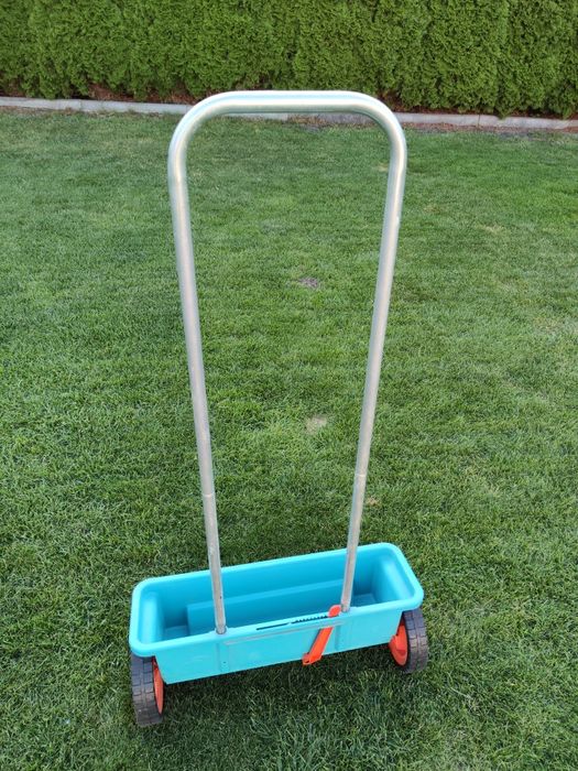 Siewnik gardena do trawy, nawozu