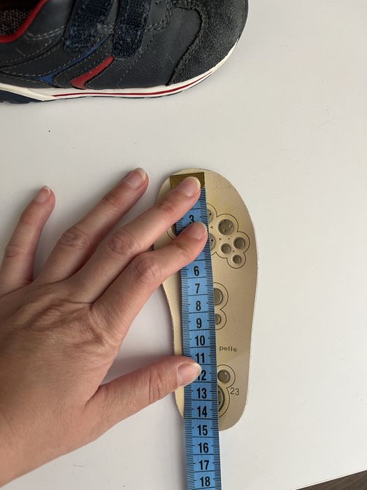 Демісезонні кросівки черевики chicco