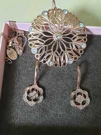 Komplet biżuterii-naszyjnik i kolczyki