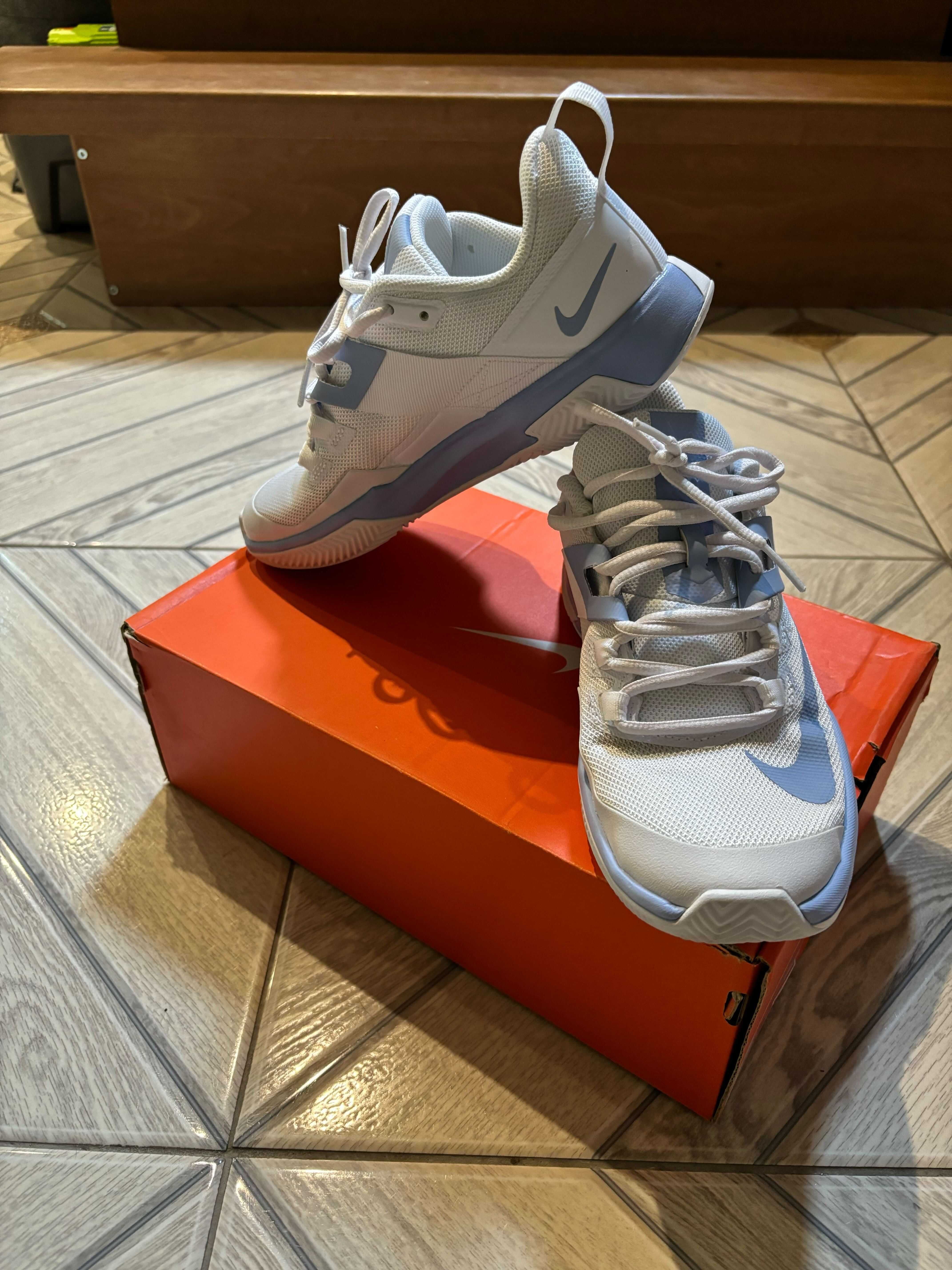 Жіночі кросівки Nike VAPOR LITE US 7.5 (24,5cm)