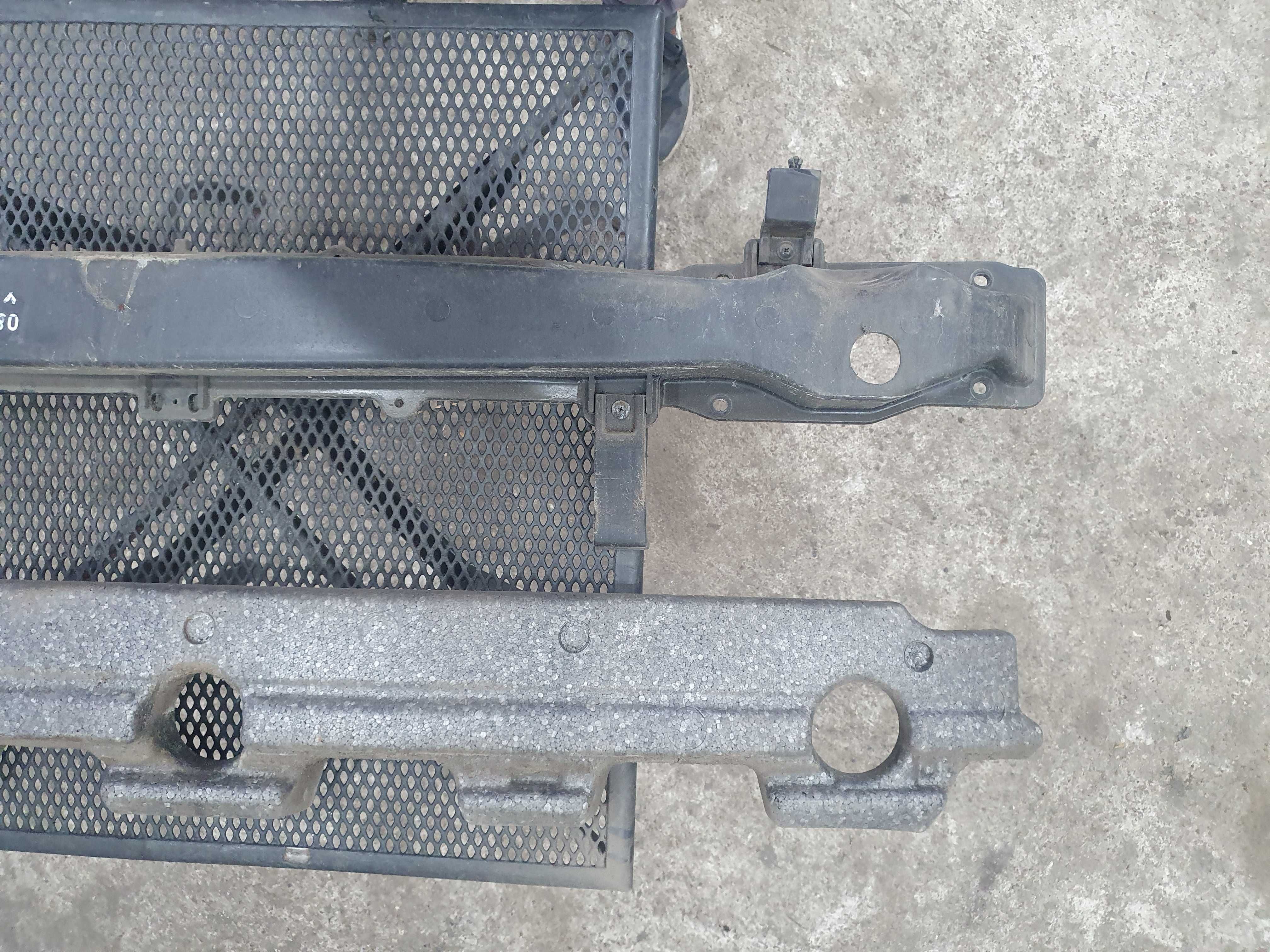 Belka pod zderzak tył tylny absorber Hyundai i30 cw kombi 2008 r kpl