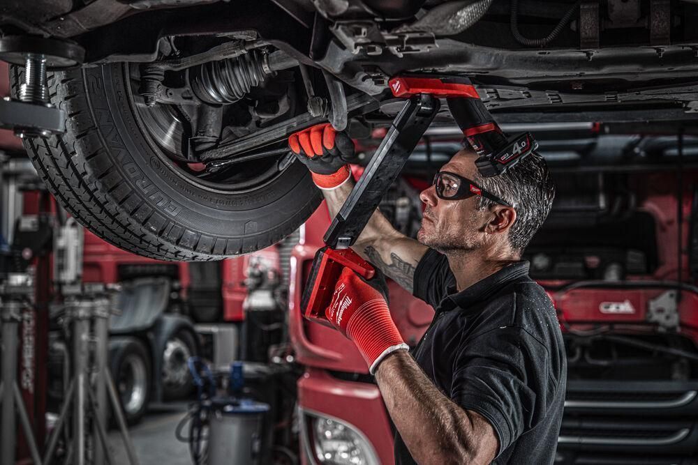 Ліхтар світлодіодний акумуляторний підрамний Milwaukee M12 UCL-0