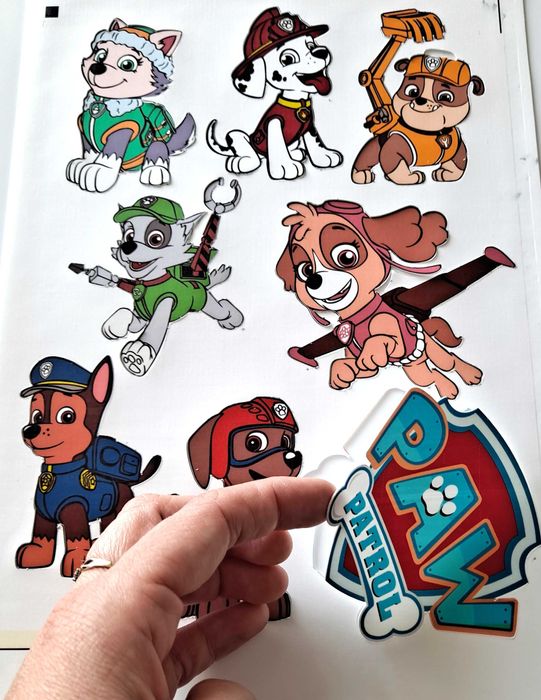 Dekoracja na tort - wycięte grafiki na papierze skrobiowym