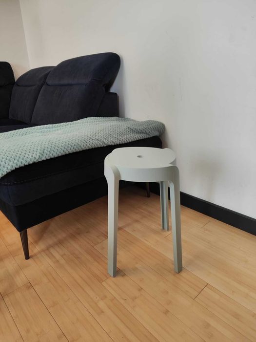 Kolorowy taboret - stołek - nowoczesny design - 45 cm x 27cm