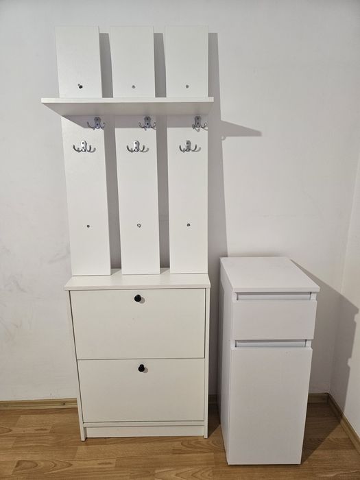 Szafka na buty ,wieszak,mała komoda
