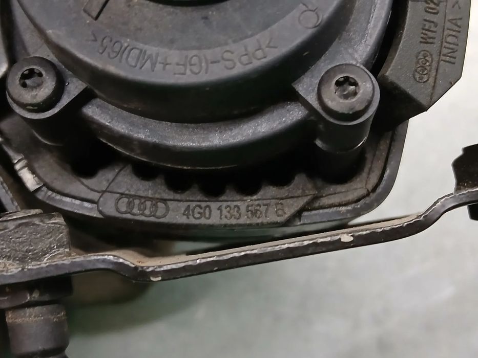 Bomba de água AUDI A6 Allroad (4GH, 4GJ, C7)