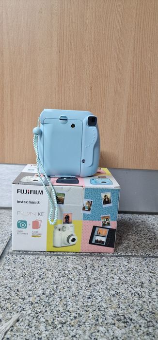 FujiFIlm Instax mini 8 (avariada)
