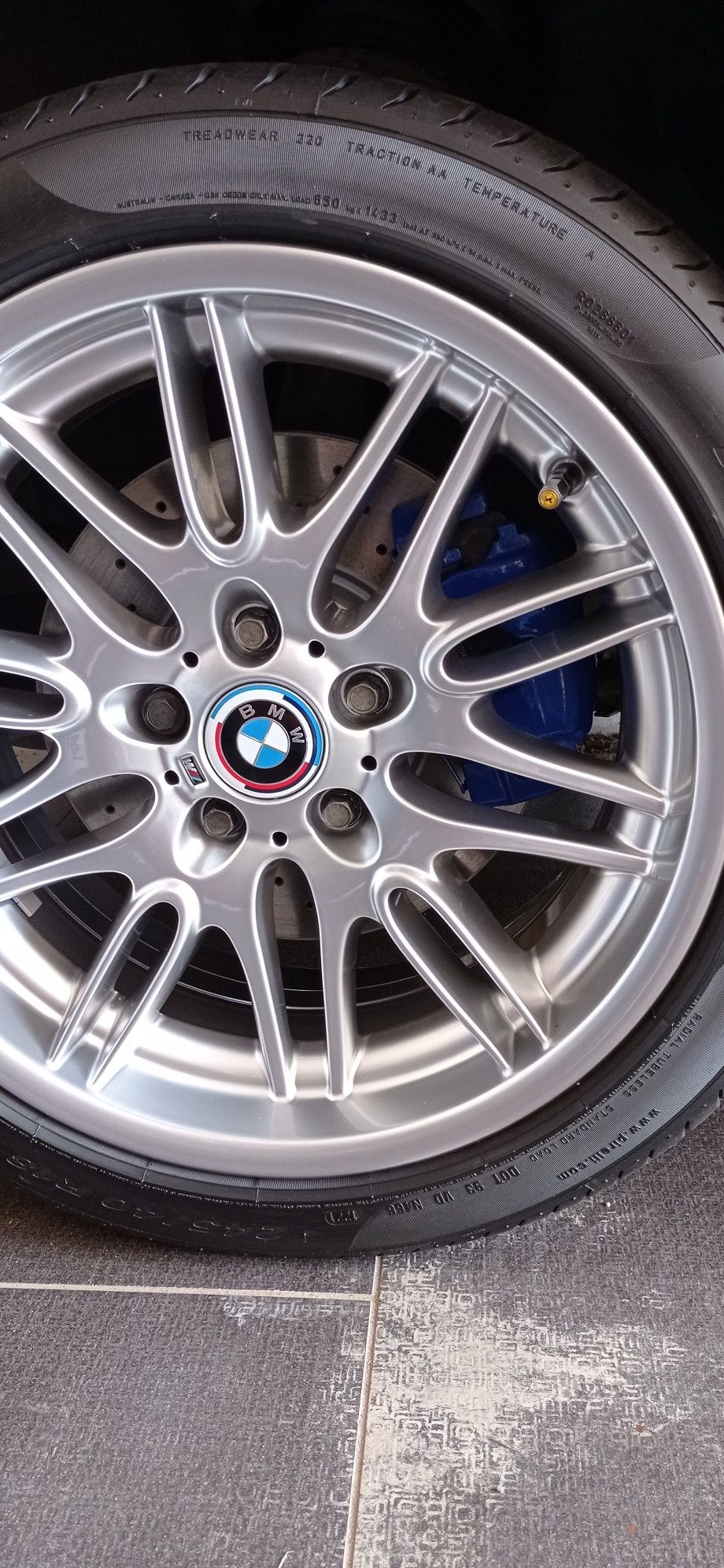 Felgi BMW E39 M5  org 18" z oponami