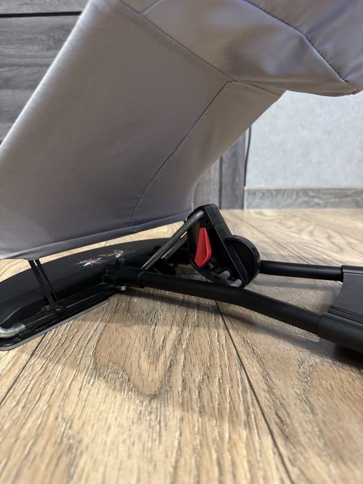 Шезлонг BabyBjorn