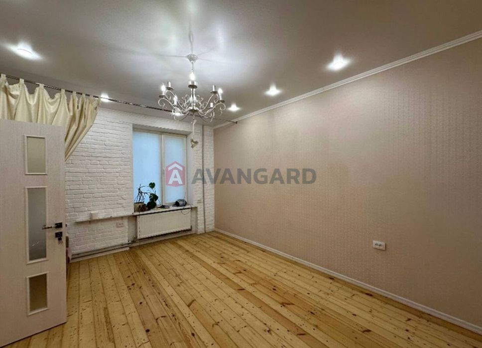 Продається 3-кімнатна квартира вул.Медицинская (СЕРТИФІКАТ)