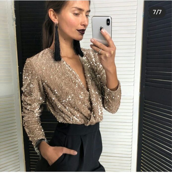 Продам комбінезон в паєтку