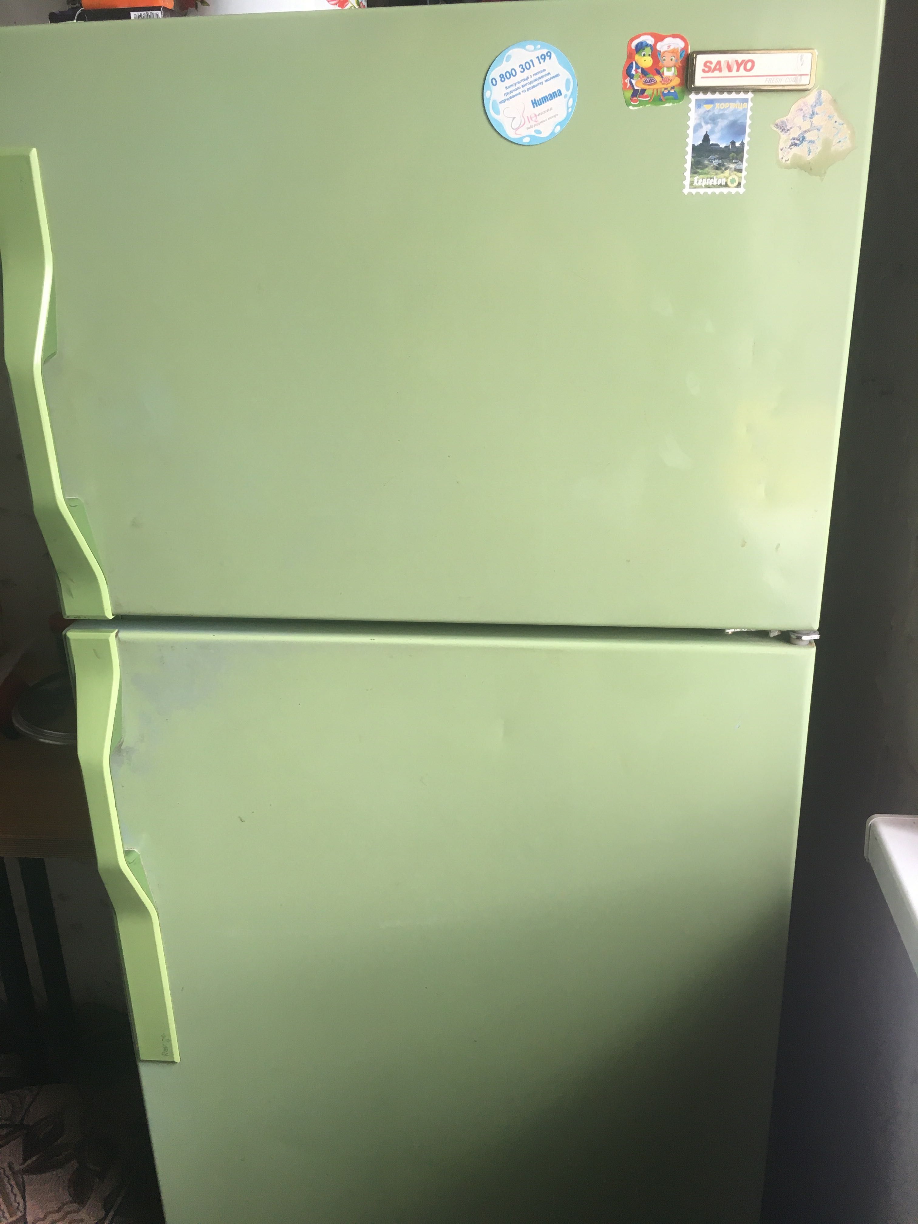 Холодильник під відновлення