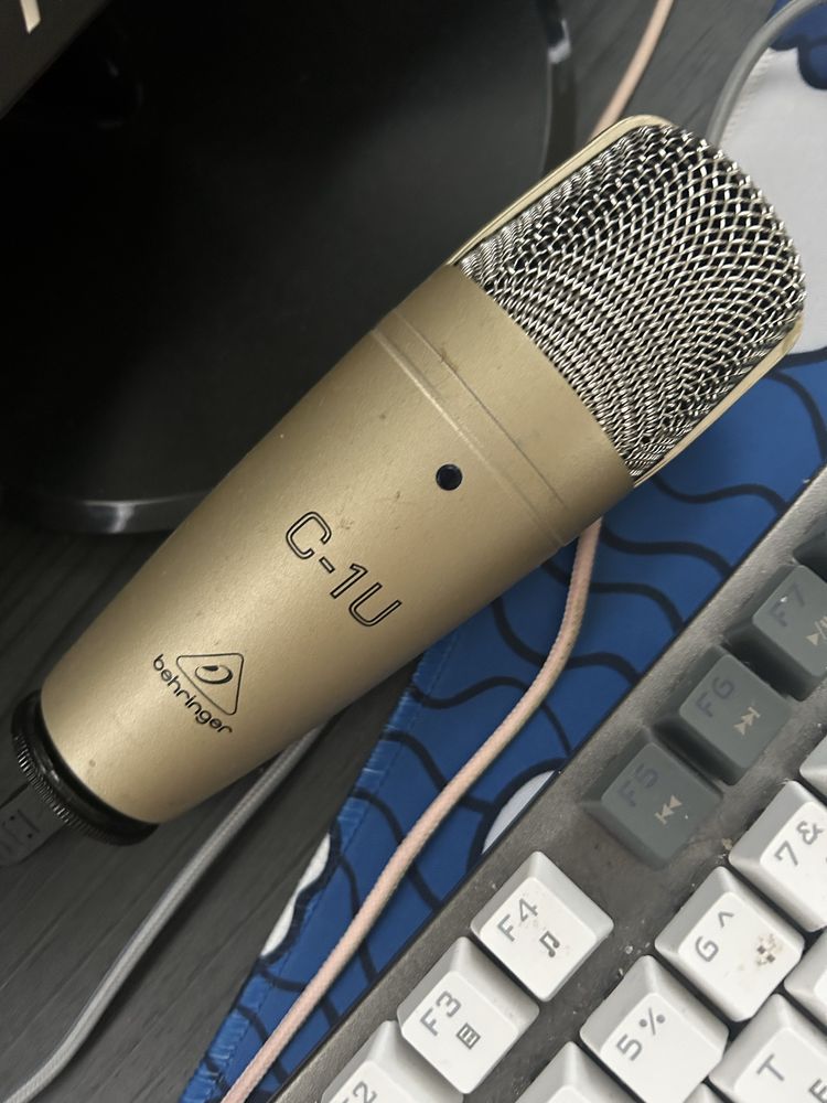 Микрофон behringer c1