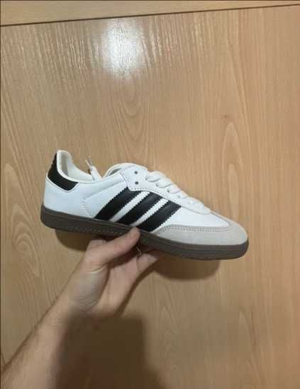 Adidas damskie białe trampki, rozmiar 40