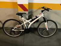 Bicicleta em bom estado (CTT)
