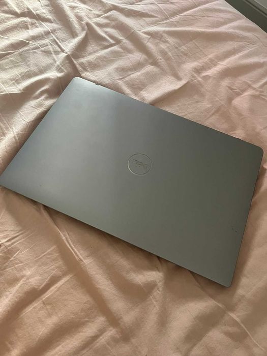 Laptop dell 7400 i7