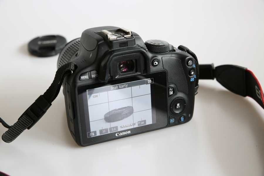 Canon EOS 100d samo body lub z obiektywem, bateria, ładowarka