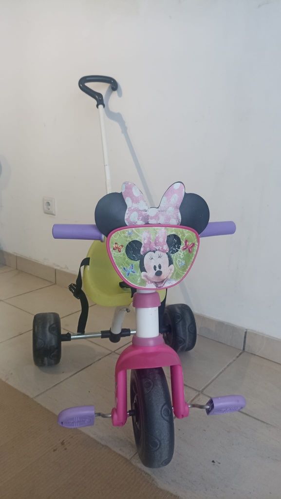 Triciclo com pega