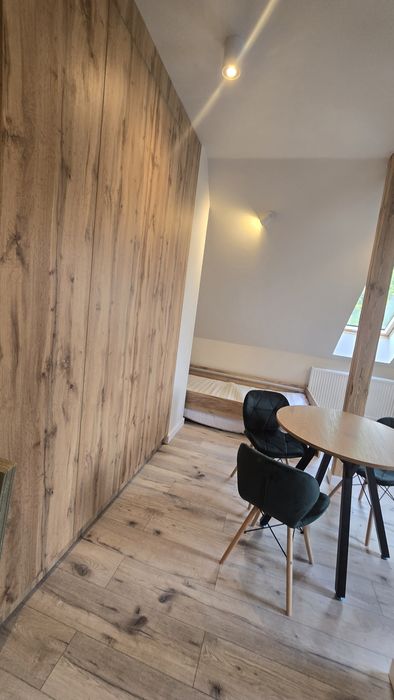 Bardzo ładna, gustowna kawalerka. Gliwice, ul.Sobieskiego,klimatyzacja