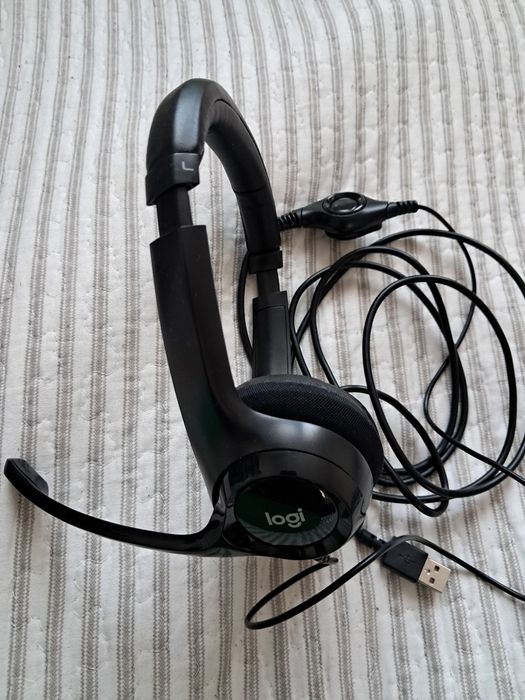 Sluchawki Logitech.