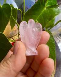 Figura de Anjo de quartzo rosa