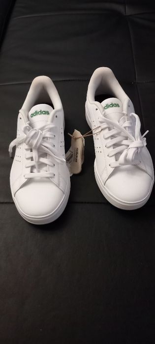 Ténis Adidas Novos