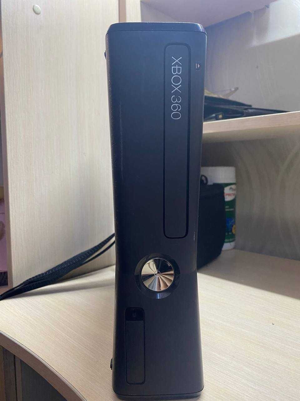 Xbox 360 250 гігабайт б/у